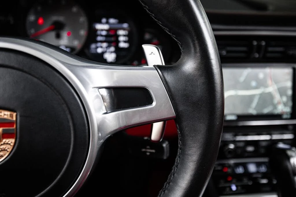 2016 Porsche 991 Targa 4 & 4S - Image 16 of 29