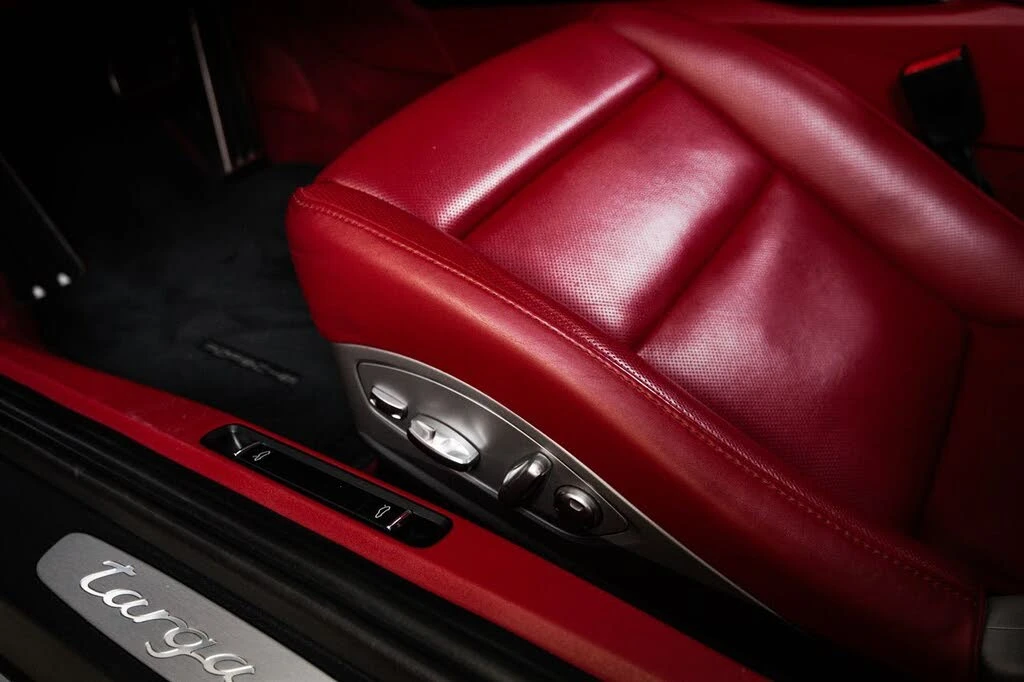 2016 Porsche 991 Targa 4 & 4S - Image 14 of 29