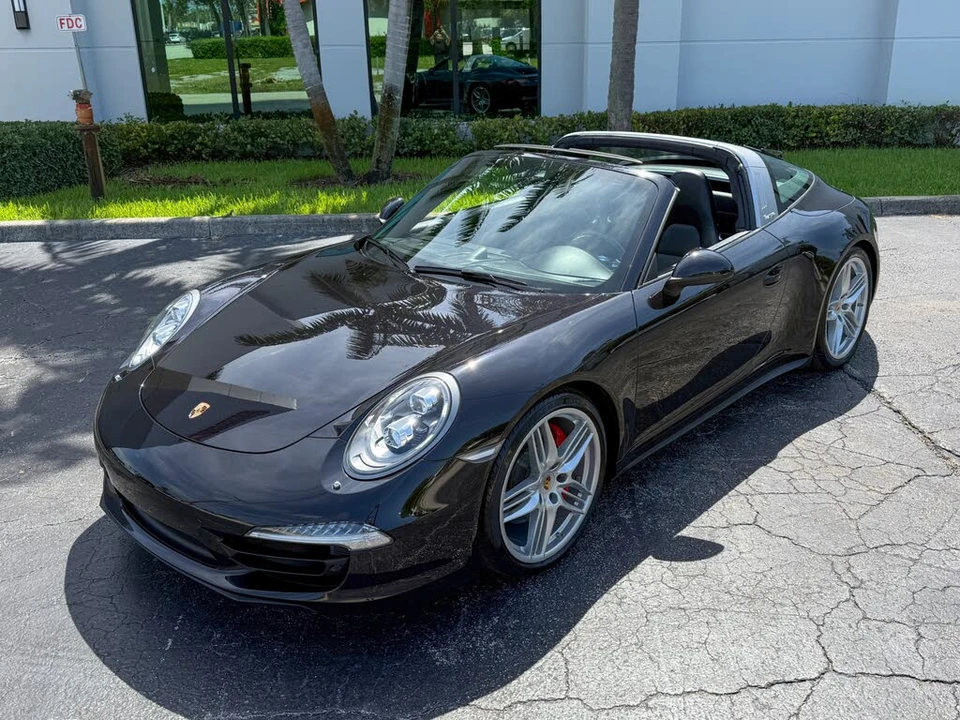 2016 Porsche 991 Targa 4 & 4S - Image 8 of 31