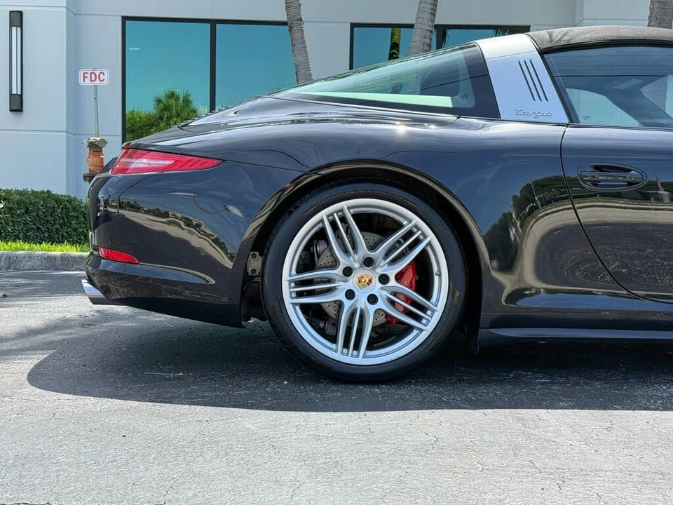 2016 Porsche 991 Targa 4 & 4S - Image 24 of 31