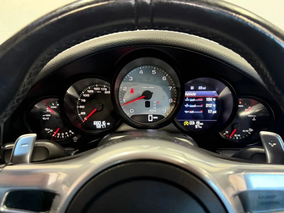 2016 Porsche 991 Targa 4 & 4S - Image 13 of 24
