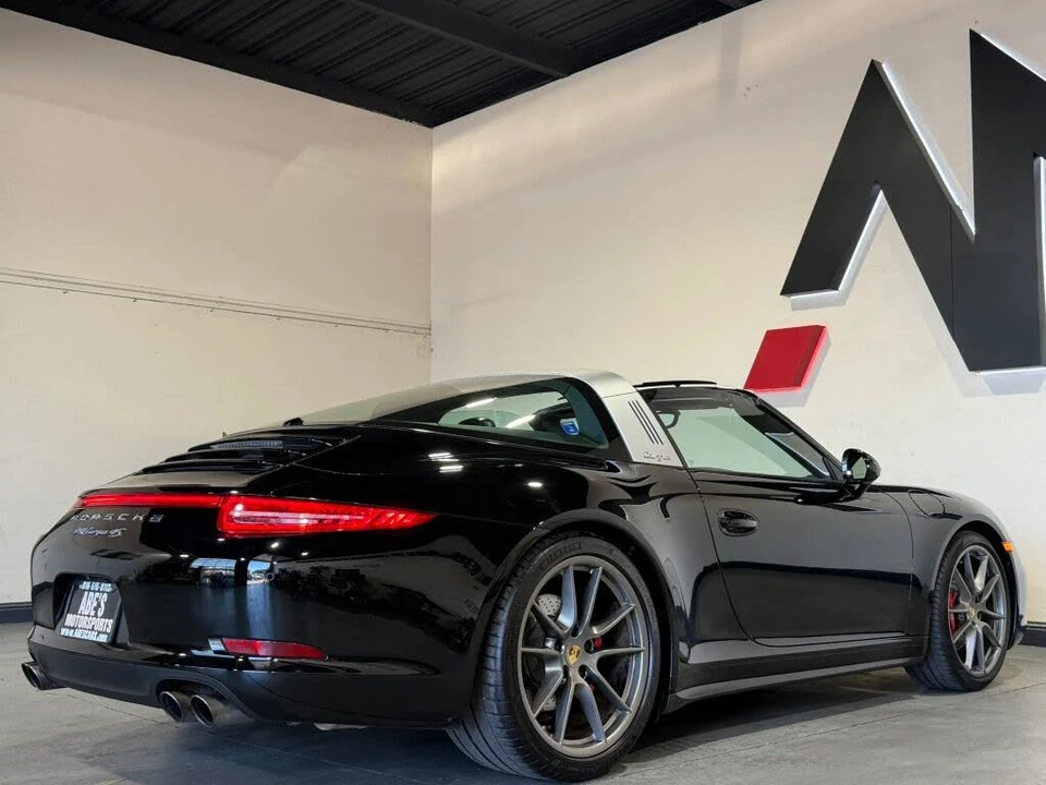 2016 Porsche 991 Targa 4 & 4S - Image 10 of 24