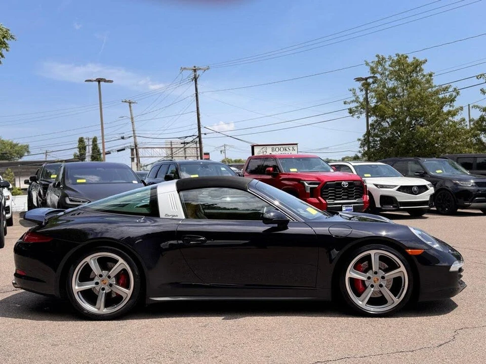 2016 Porsche 991 Targa 4 & 4S - Image 7 of 28