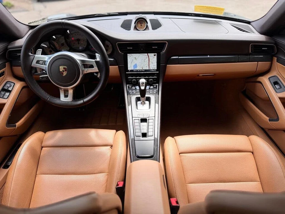 2016 Porsche 991 Targa 4 & 4S - Image 13 of 28