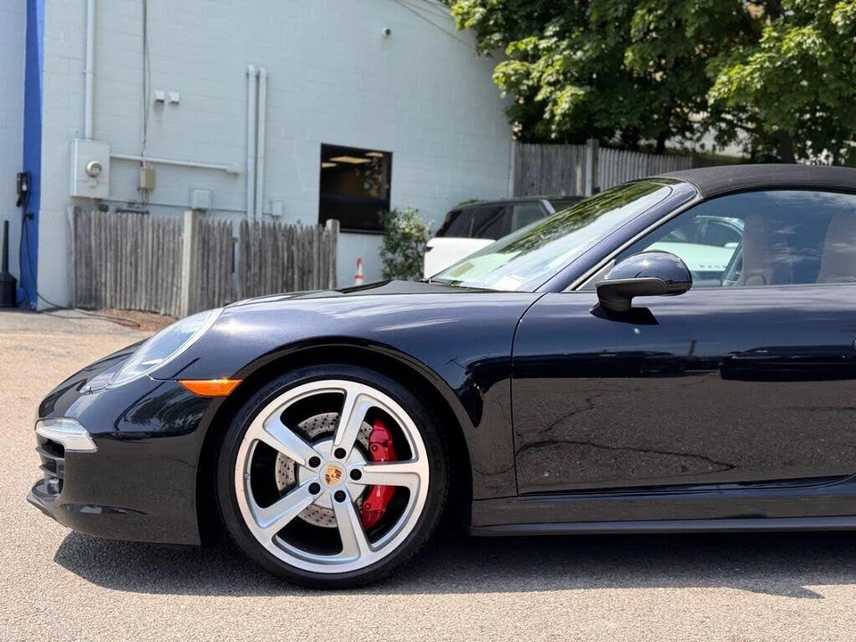 2016 Porsche 991 Targa 4 & 4S - Image 10 of 28