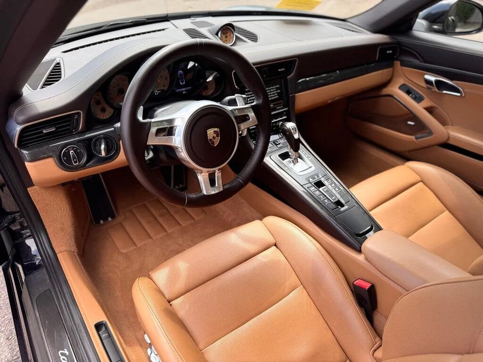 2016 Porsche 991 Targa 4 & 4S - Image 15 of 28
