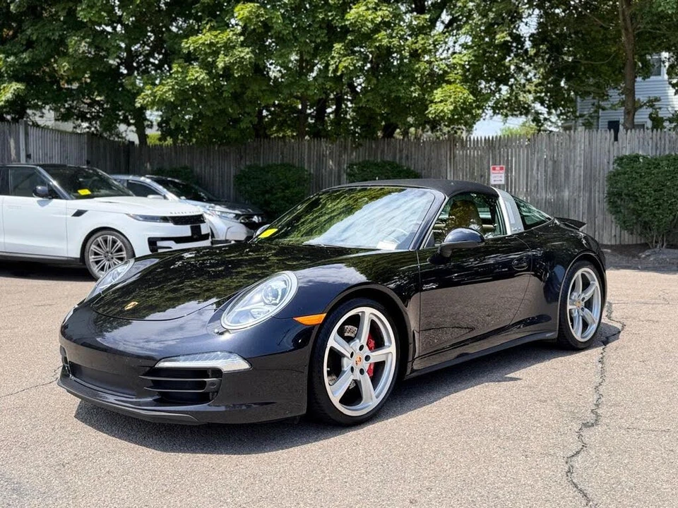 2016 Porsche 991 Targa 4 & 4S - Image 2 of 28