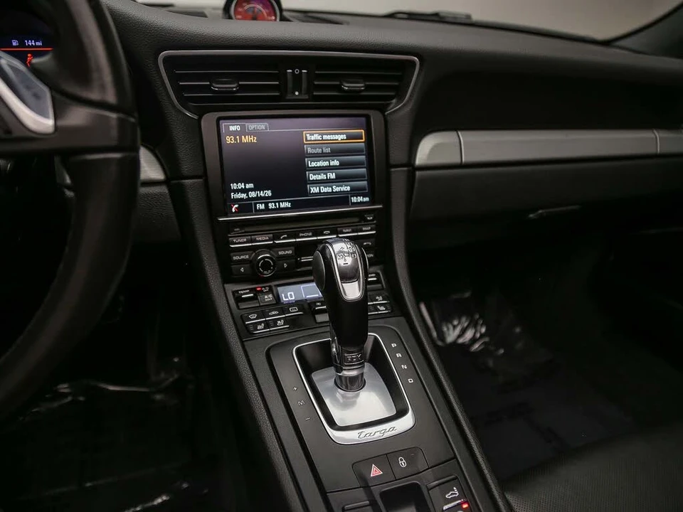 2016 Porsche 991 Targa 4 & 4S - Image 16 of 30