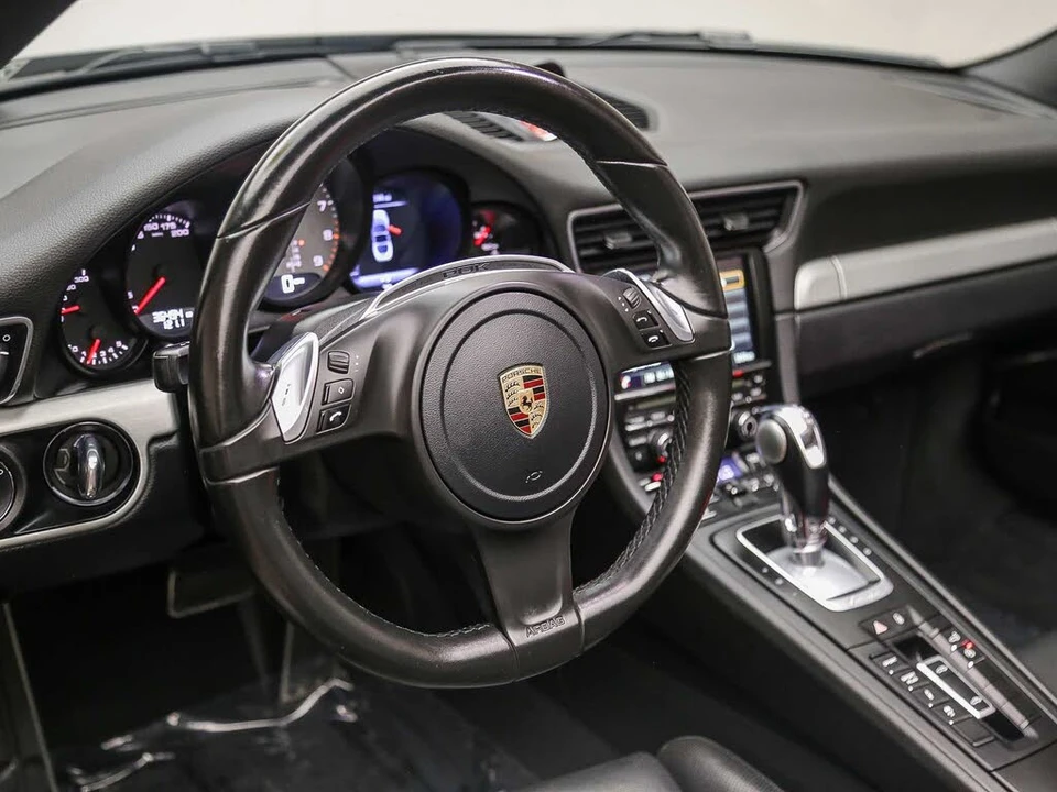 2016 Porsche 991 Targa 4 & 4S - Image 19 of 30