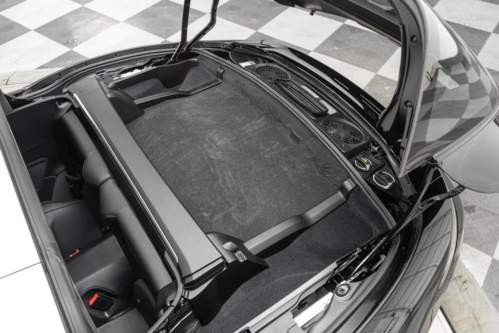 2016 Porsche 991 Targa 4 & 4S - Image 12 of 31