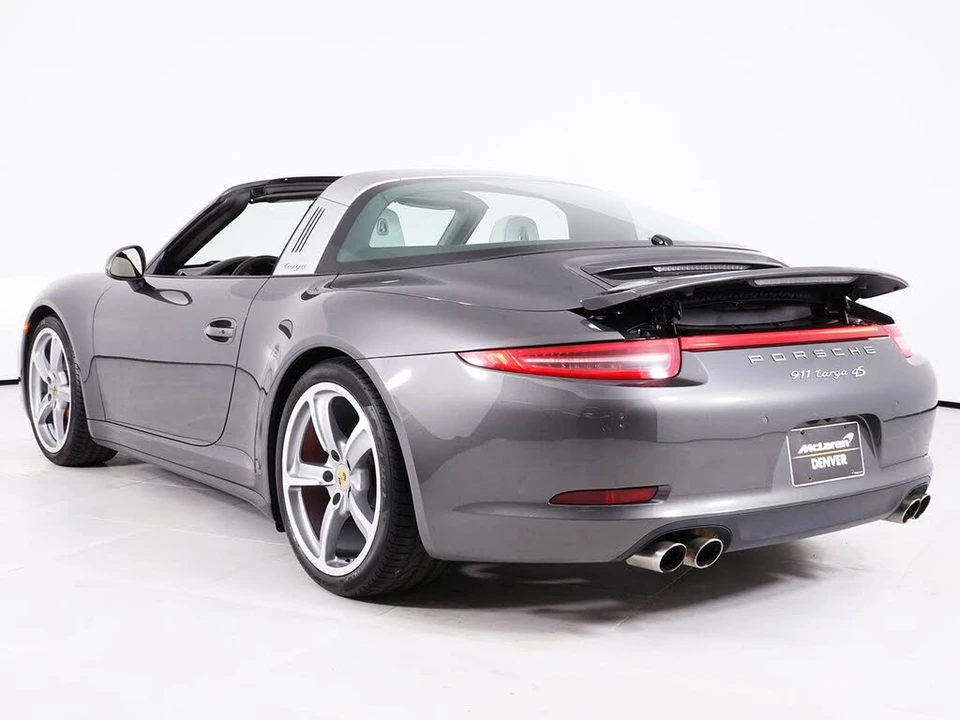 2016 Porsche 991 Targa 4 & 4S - Image 19 of 31