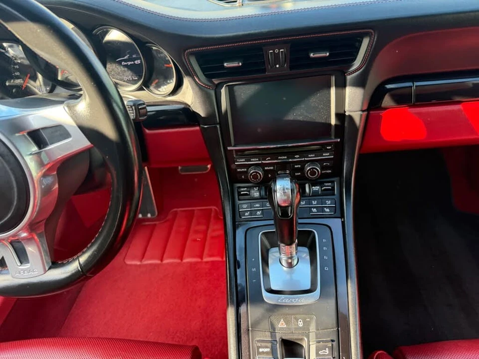 2016 Porsche 991 Targa 4 & 4S - Image 9 of 14