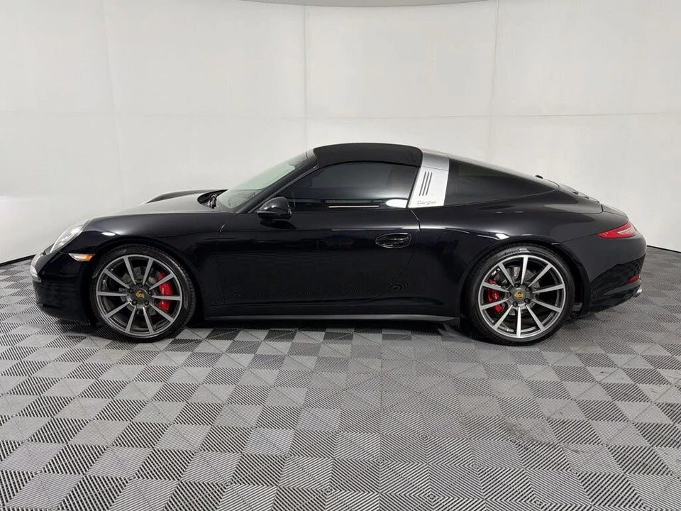 2016 Porsche 991 Targa 4 & 4S - Image 2 of 31
