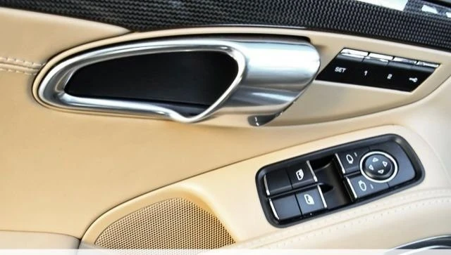 2016 Porsche 991 Targa 4 & 4S - Image 10 of 28