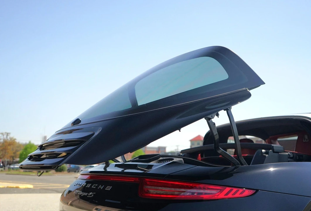 2016 Porsche 991 Targa 4 & 4S - Image 18 of 25