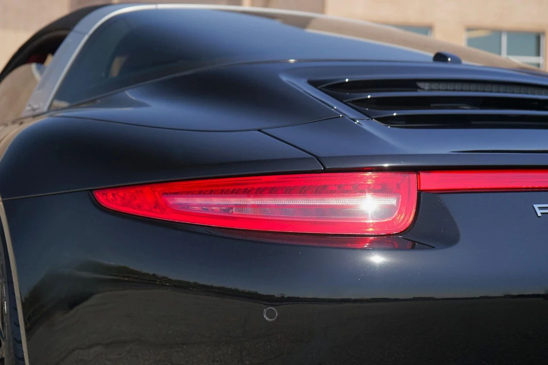 2016 Porsche 991 Targa 4 & 4S - Image 15 of 25