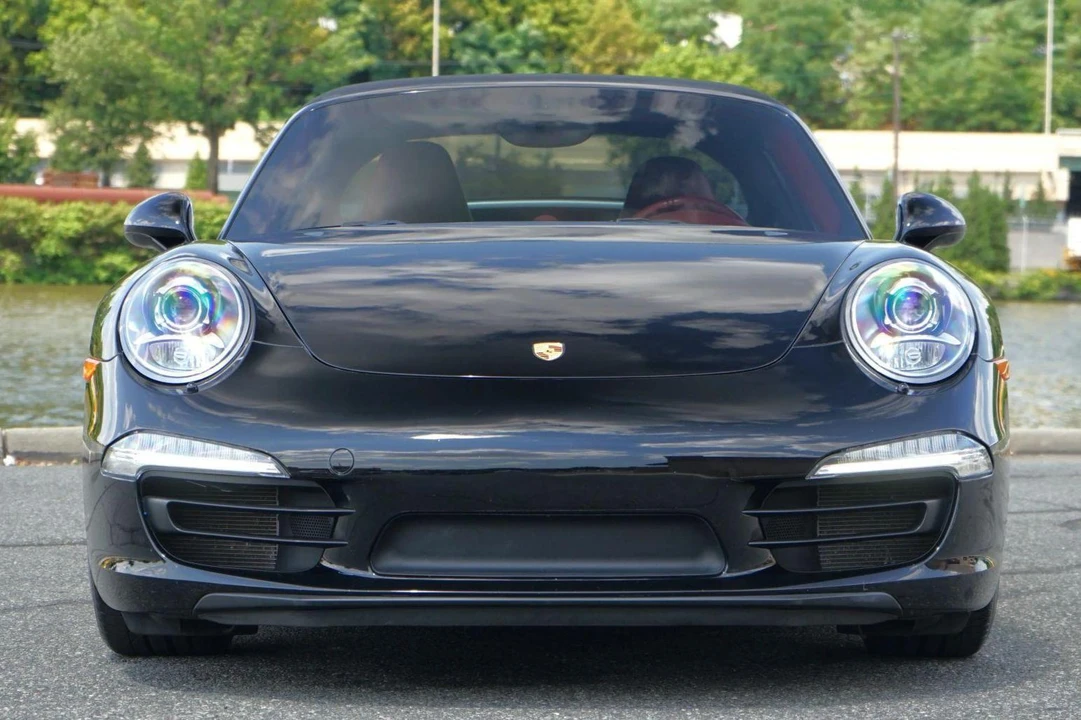 2016 Porsche 991 Targa 4 & 4S - Image 2 of 25