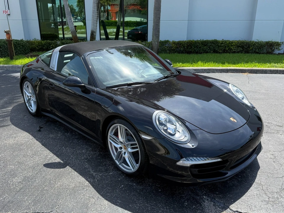 2016 Porsche 991 Targa 4 & 4S - Image 25 of 31
