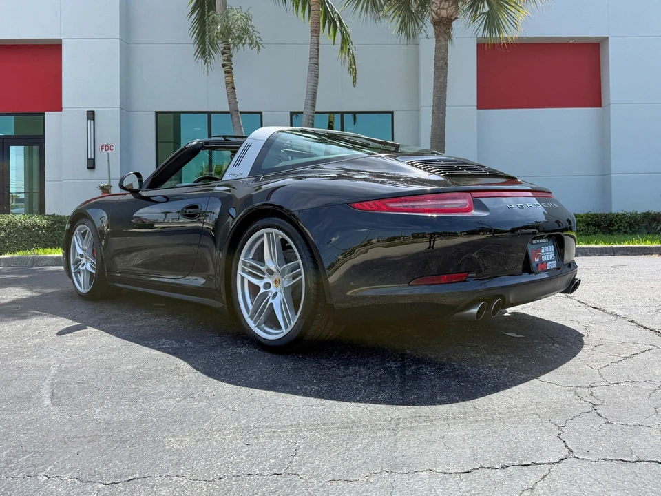 2016 Porsche 991 Targa 4 & 4S - Image 17 of 31