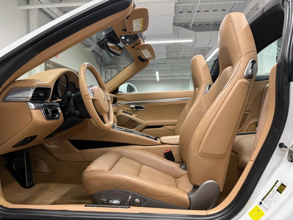 2016 Porsche 991 Targa 4 & 4S - Image 5 of 5