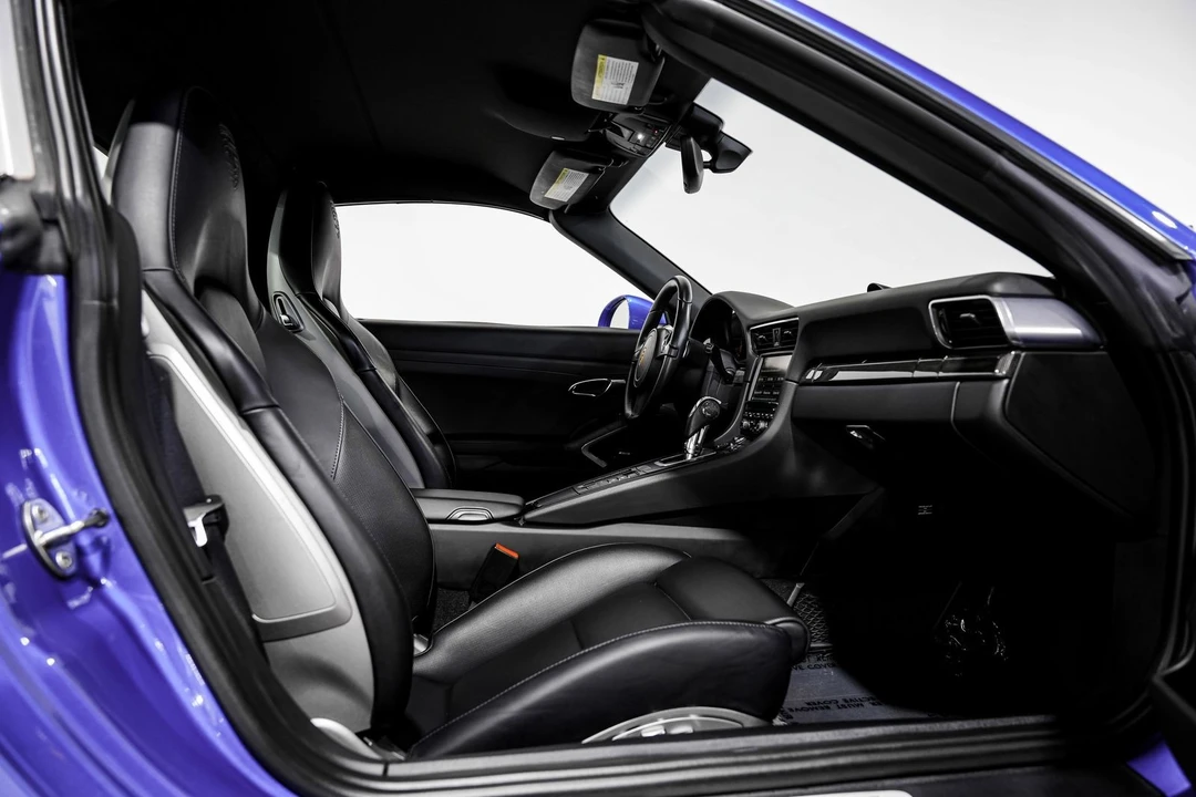 2016 Porsche 991 Targa 4 & 4S - Image 29 of 31