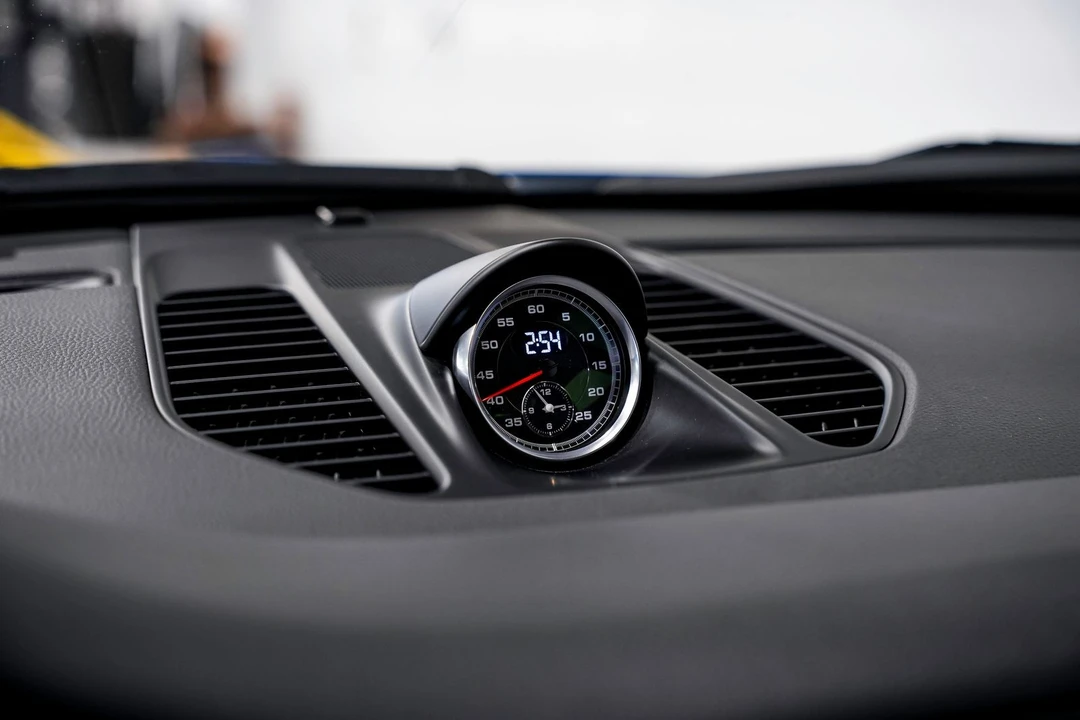2016 Porsche 991 Targa 4 & 4S - Image 12 of 31