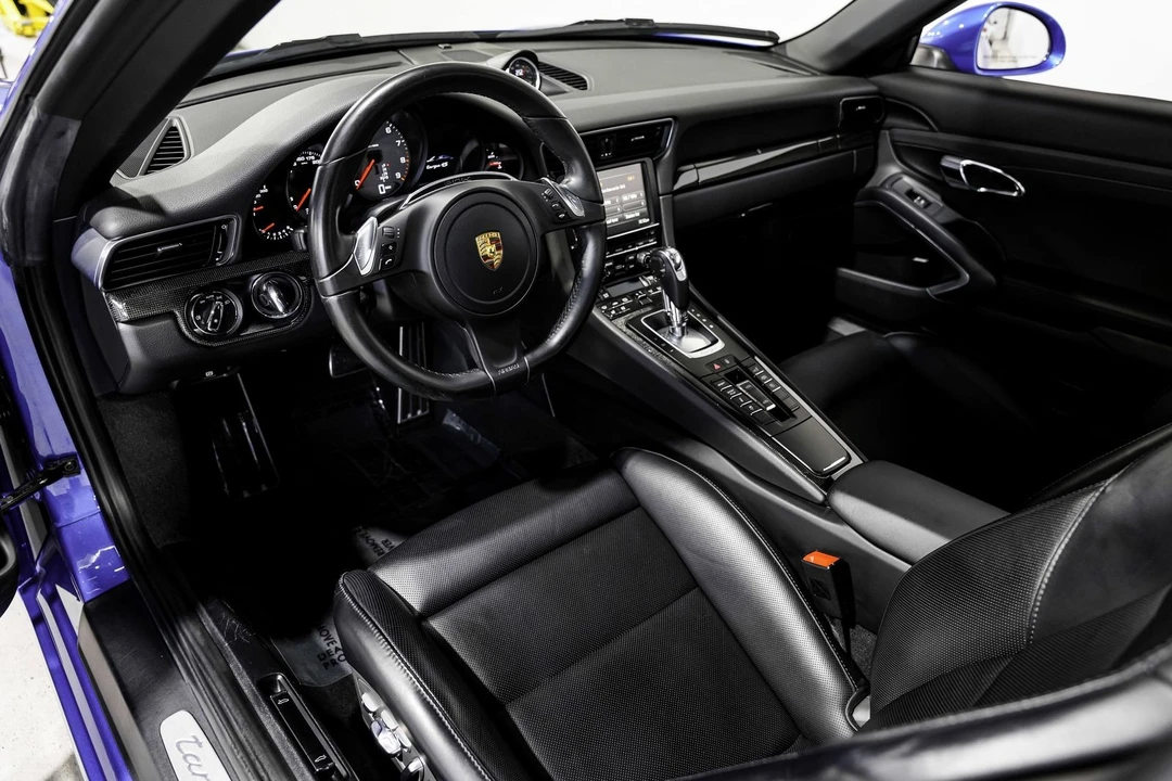 2016 Porsche 991 Targa 4 & 4S - Image 9 of 31
