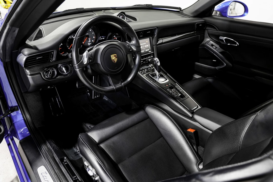 2016 Porsche 991 Targa 4 & 4S - Image 9 of 12