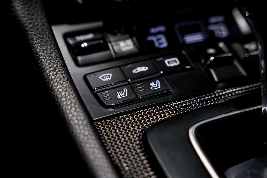 2016 Porsche 991 Targa 4 & 4S - Image 14 of 31