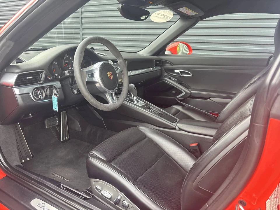 2016 Porsche 991 Targa 4 & 4S - Image 4 of 5