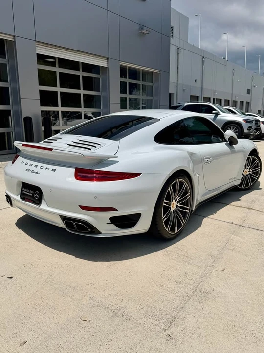 2016 Porsche 991 Turbo - Image 2 of 5