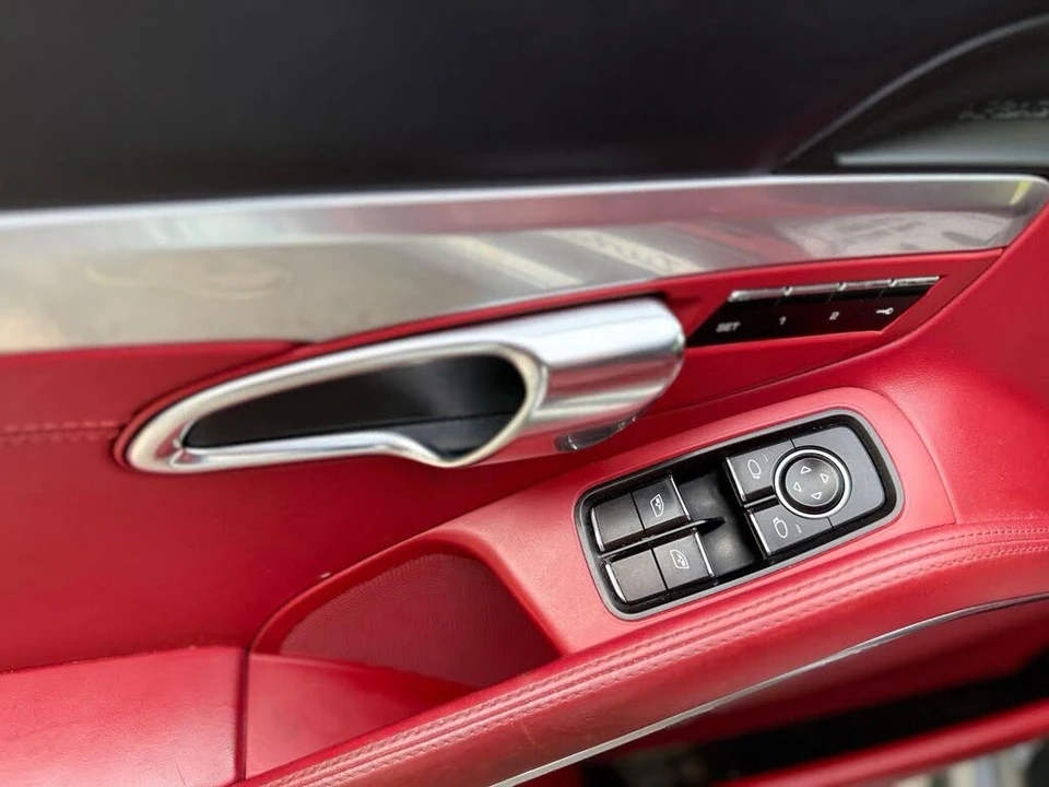 2016 Porsche 991 Turbo - Image 19 of 31