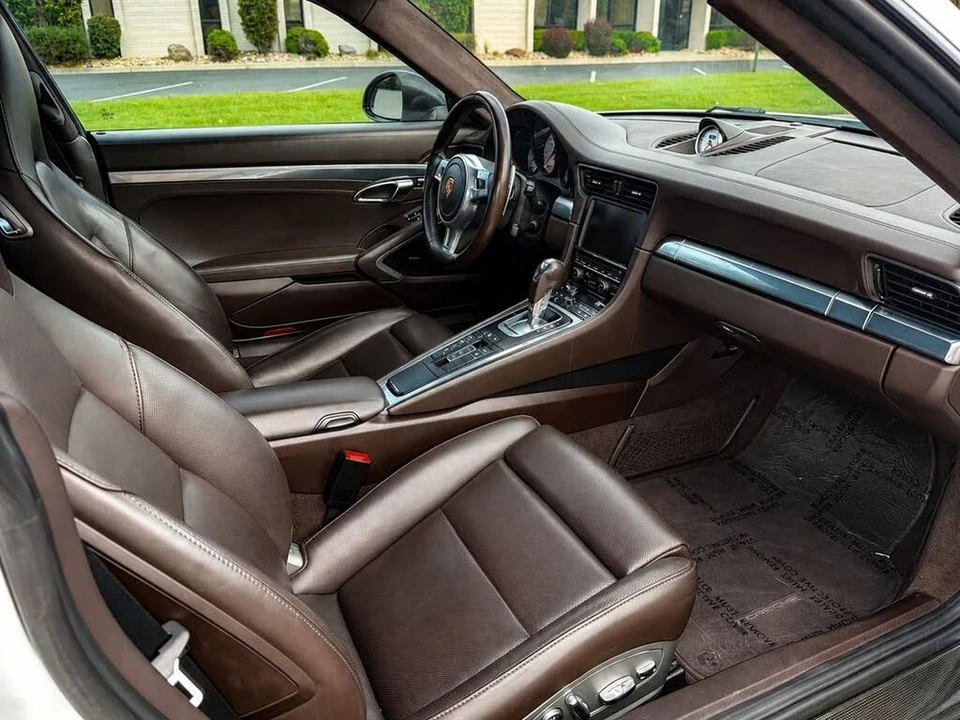 2016 Porsche 991 Turbo - Image 27 of 31