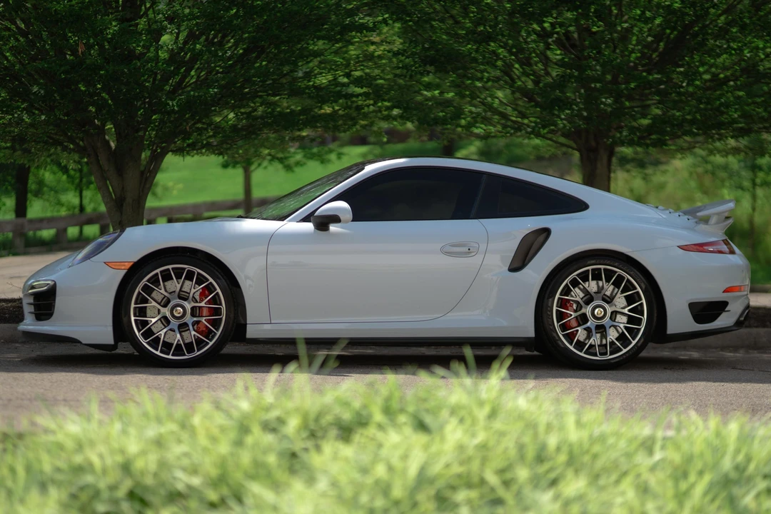 2016 Porsche 991 Turbo - Image 3 of 31