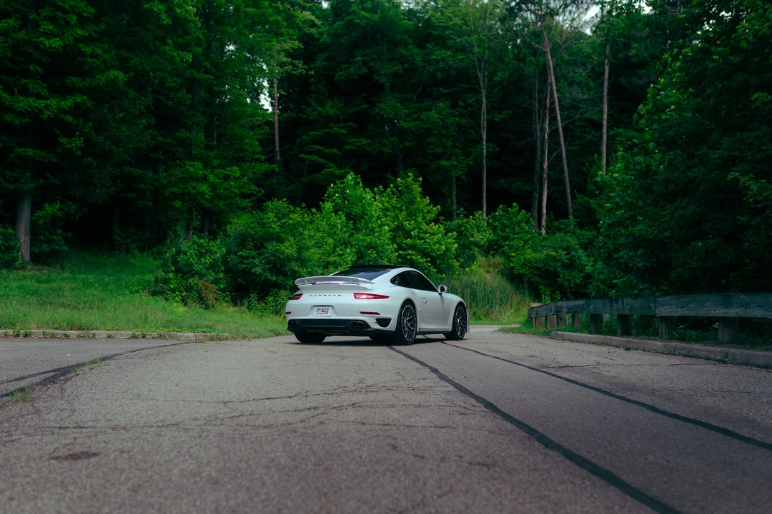 2016 Porsche 991 Turbo - Image 15 of 31
