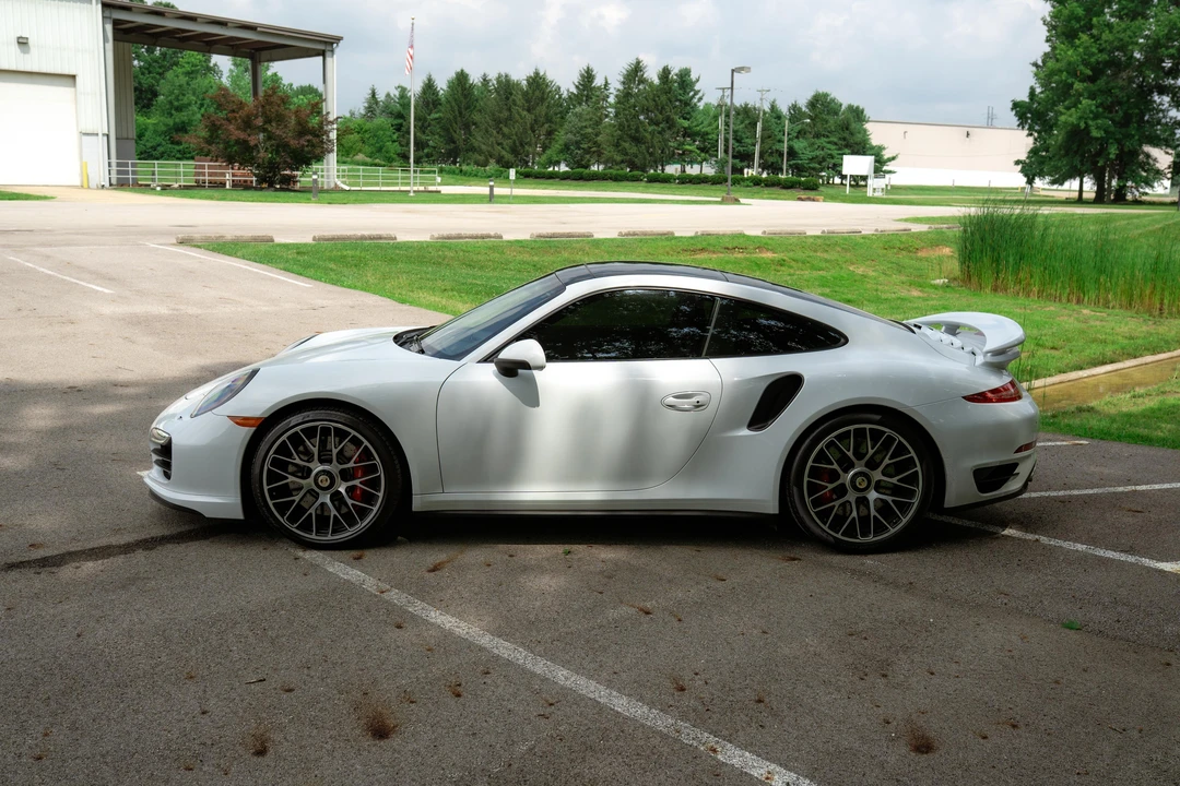 2016 Porsche 991 Turbo - Image 8 of 31