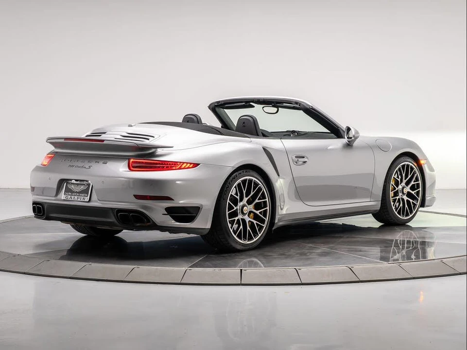 2016 Porsche 991 Turbo S - Image 9 of 31