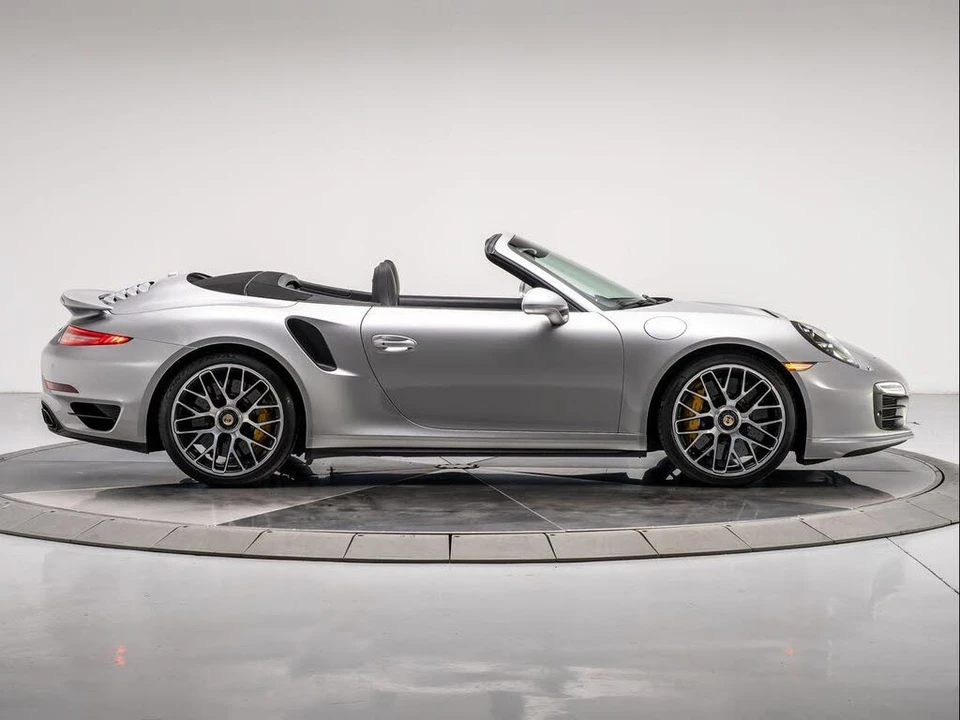 2016 Porsche 991 Turbo S - Image 8 of 31