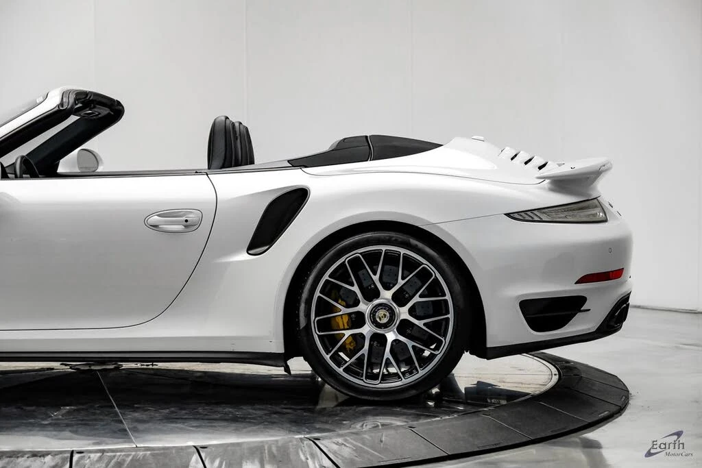 2016 Porsche 991 Turbo S - Image 9 of 31