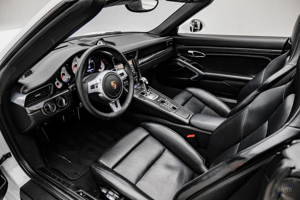 2016 Porsche 991 Turbo S - Image 2 of 31