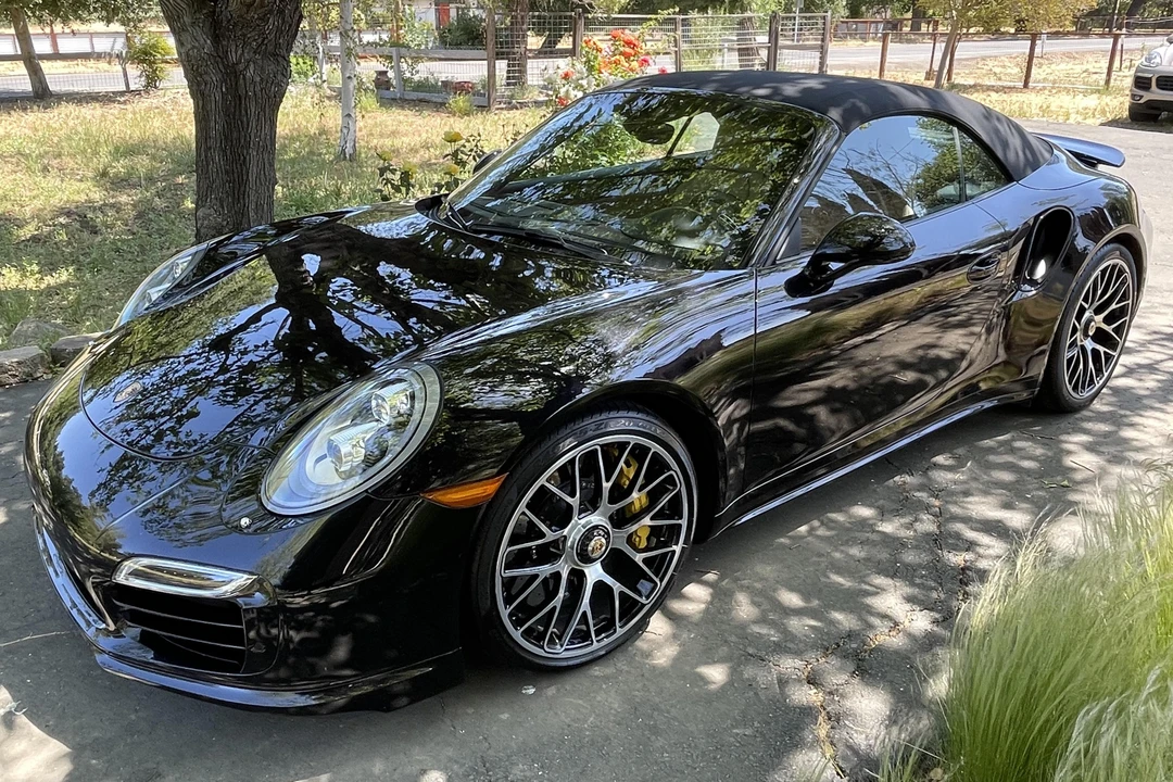 2016 Porsche 991 Turbo - Image 2 of 31