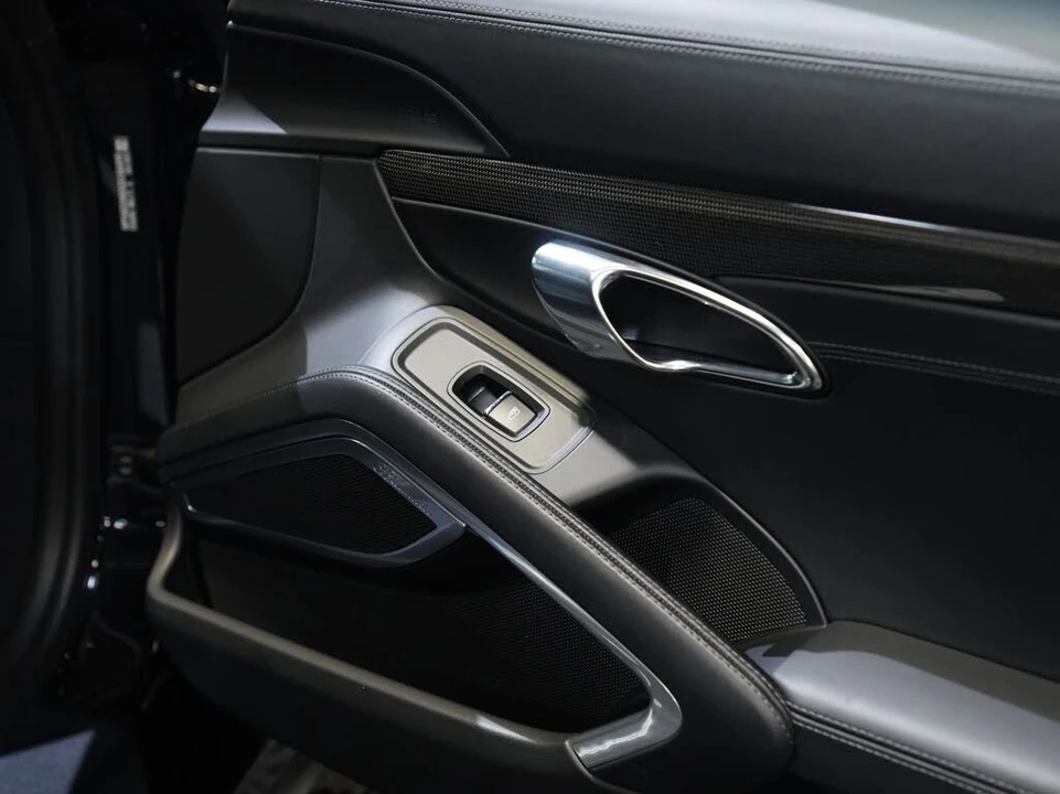 2016 Porsche 991 Turbo S - Image 24 of 31