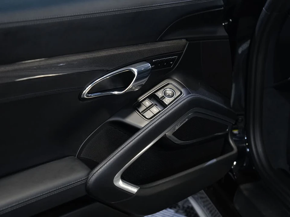 2016 Porsche 991 Turbo S - Image 22 of 31