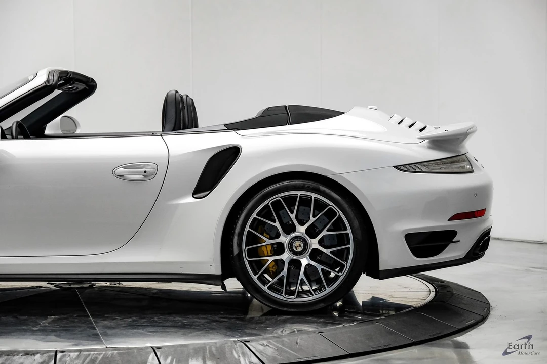 2016 Porsche 991 Turbo S - Image 9 of 31