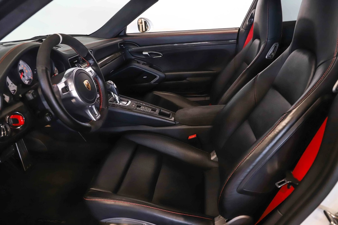 2016 Porsche 991 Turbo - Image 30 of 31
