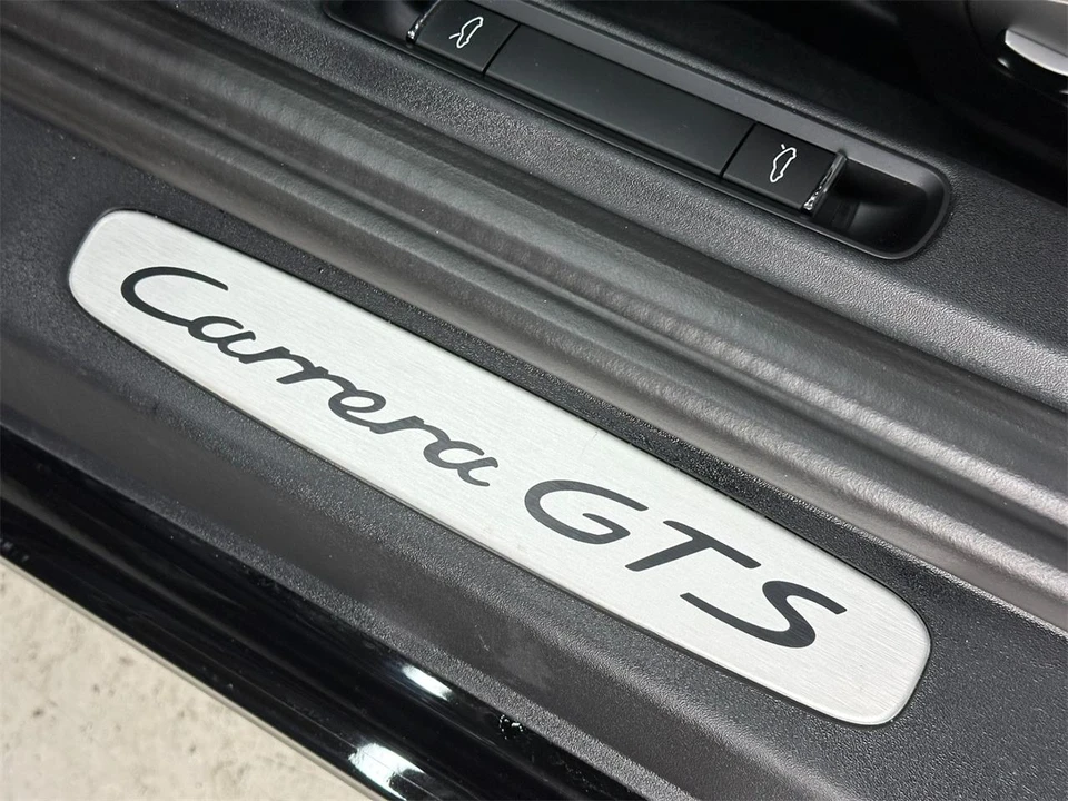 2016 Porsche 991 Carrera - Image 14 of 31