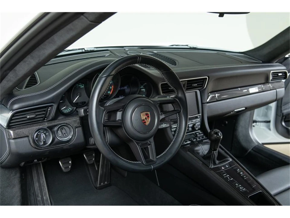 2016 Porsche 991 Carrera - Image 18 of 31