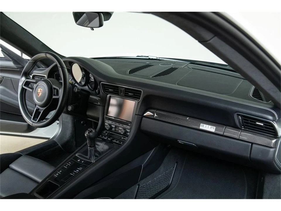 2016 Porsche 991 Carrera - Image 26 of 31