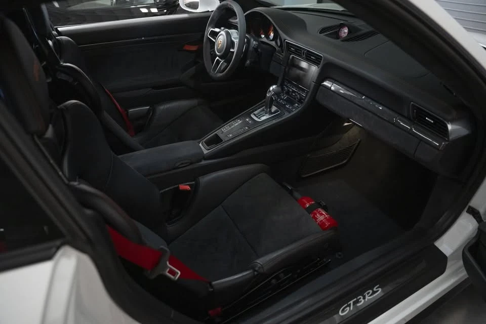 2016 Porsche 991 GT3 RS - Image 17 of 19