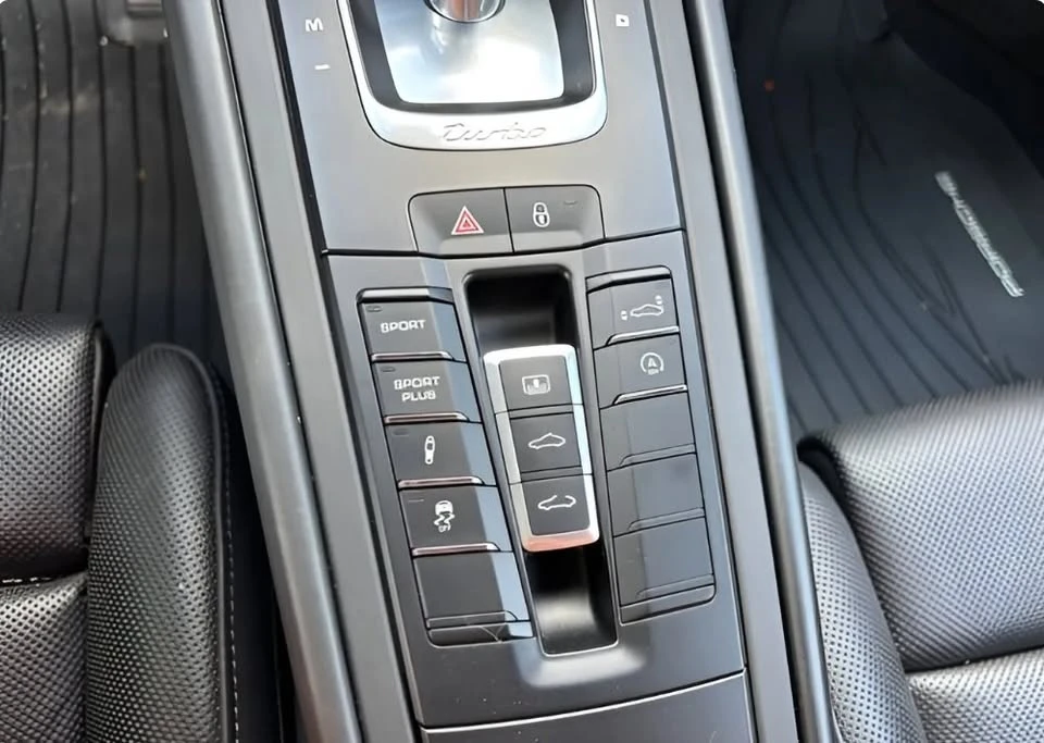 2016 Porsche 991 Turbo - Image 8 of 10